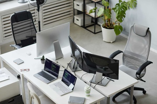 Quelles sont les meilleures idées pour installer un bureau chez soi ?
