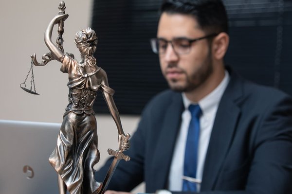 Coursange avocats : votre avocat à Paris 17 eme