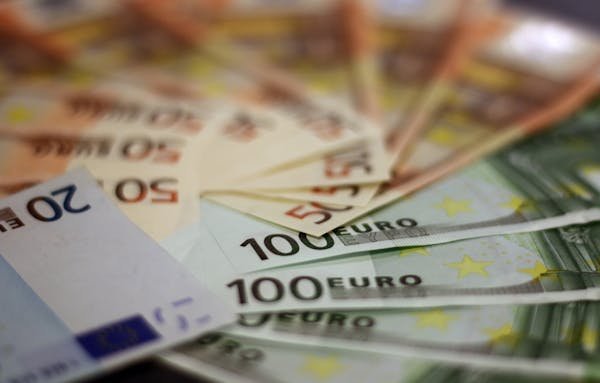 Cours CHF Eur : économisez facilement sur vos conversions !